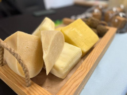 Крафтовые сыры, тушенка по ГОСТу и полезная пастила: какие самарские продукты участвуют в конкурсе брендов «Знай наших» 