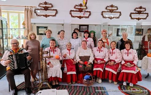  «ТАМ, ГДЕ ШЕПЧУТ УЗОРЫ И ПОЮТ ЛЕГЕНДЫ»